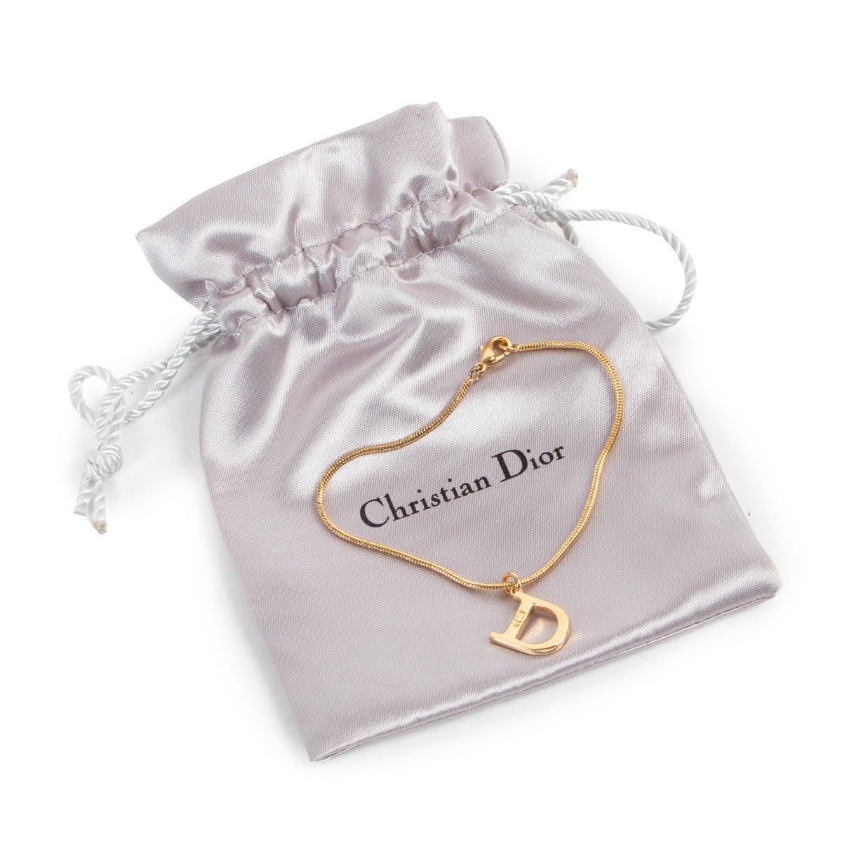 Buy and sell your designer items at Labellov with excellent service and in great condition. Get this Christian Dior Gold Bracelet at Labellov in Antwerp