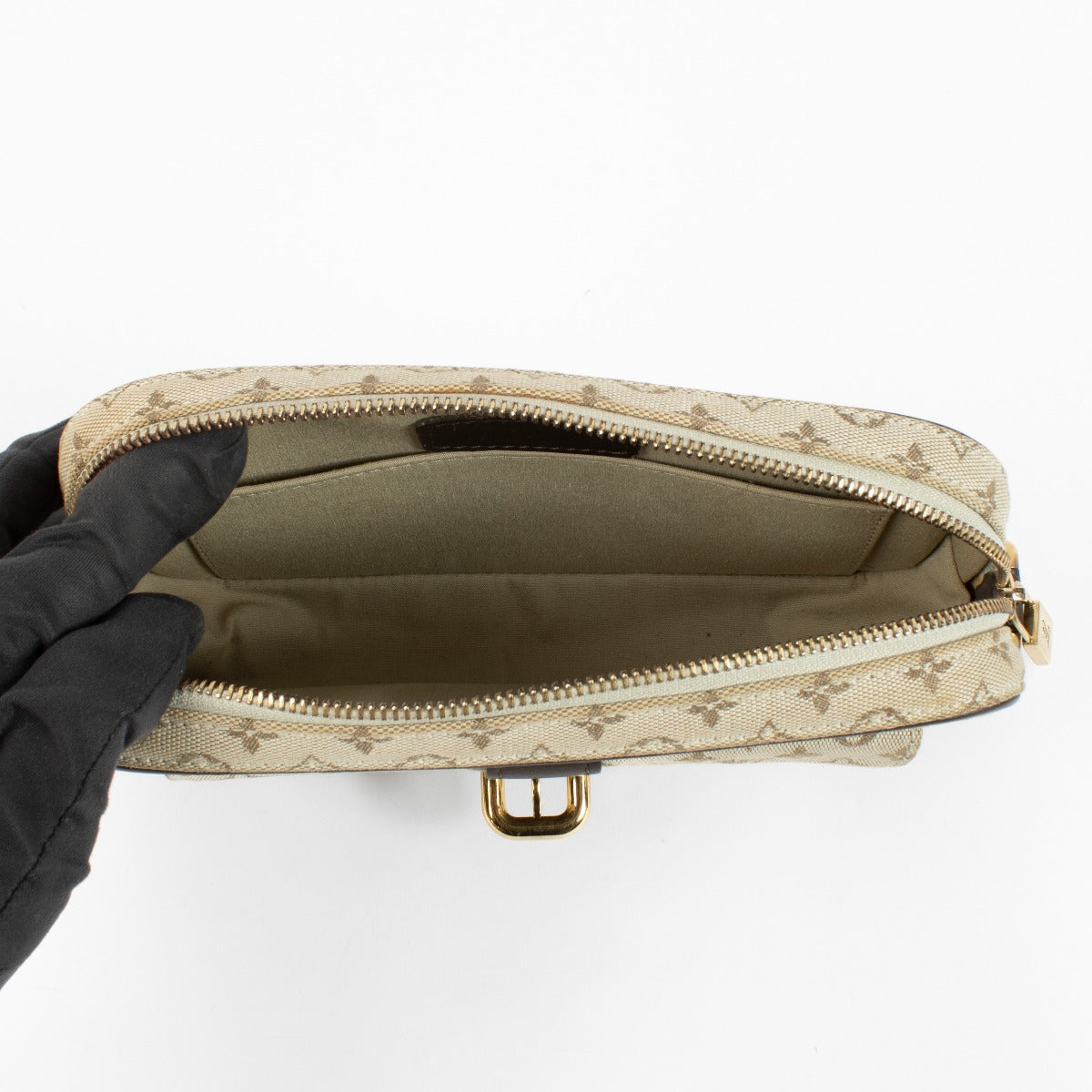 shop 100% authentic second hand Louis Vuitton Monogram Mini Lin Juliette Bag on Labellov.com