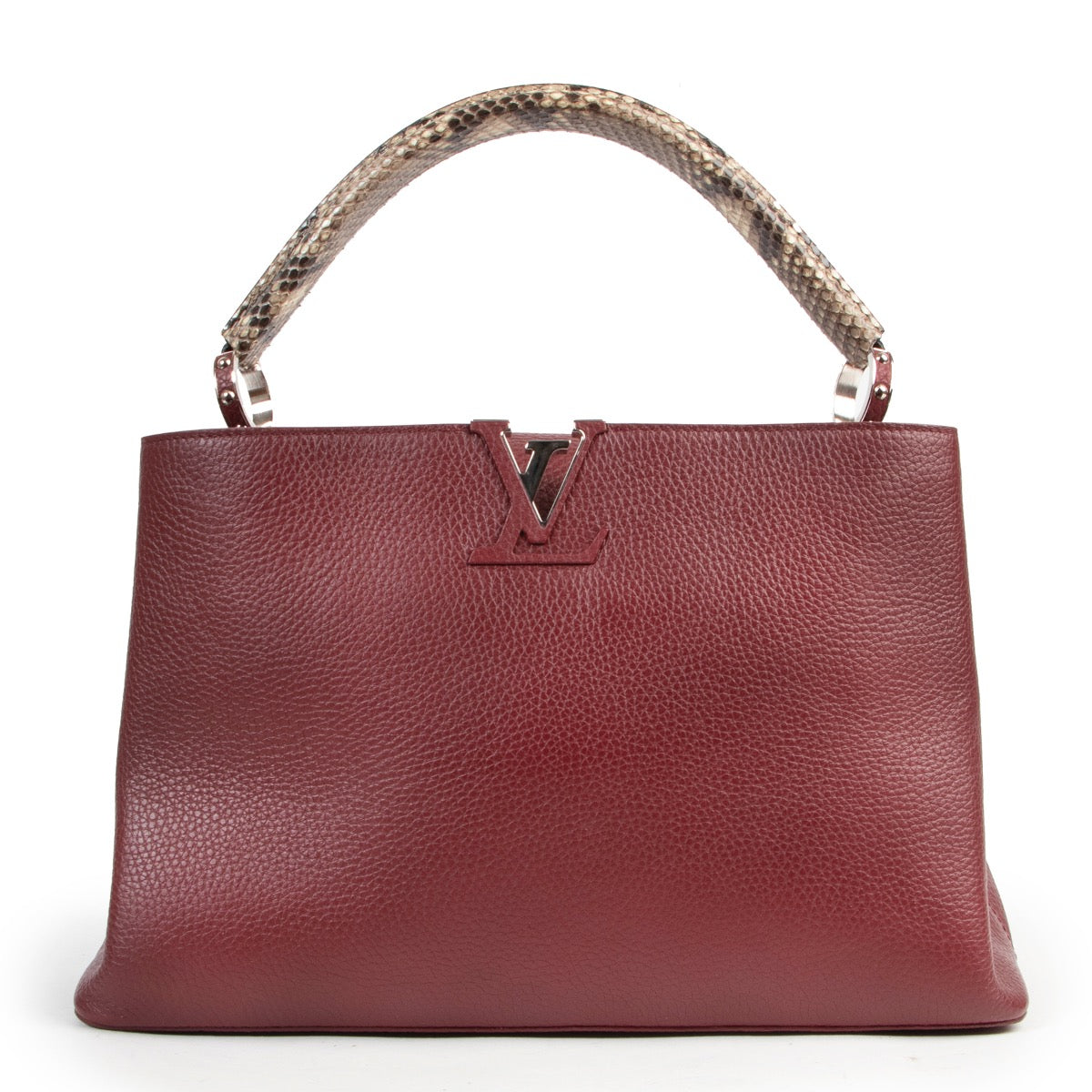 Shop safe online authentic second hand Louis Vuitton Burgundy Capucines MM Top handle Bag at the right price and in very good condition.