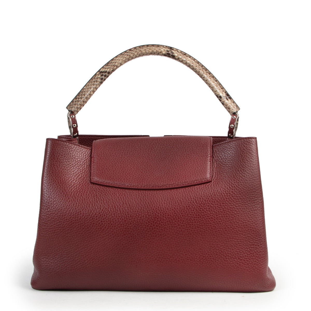 Shop safe online authentic second hand Louis Vuitton Burgundy Capucines MM Top handle Bag at the right price and in very good condition.