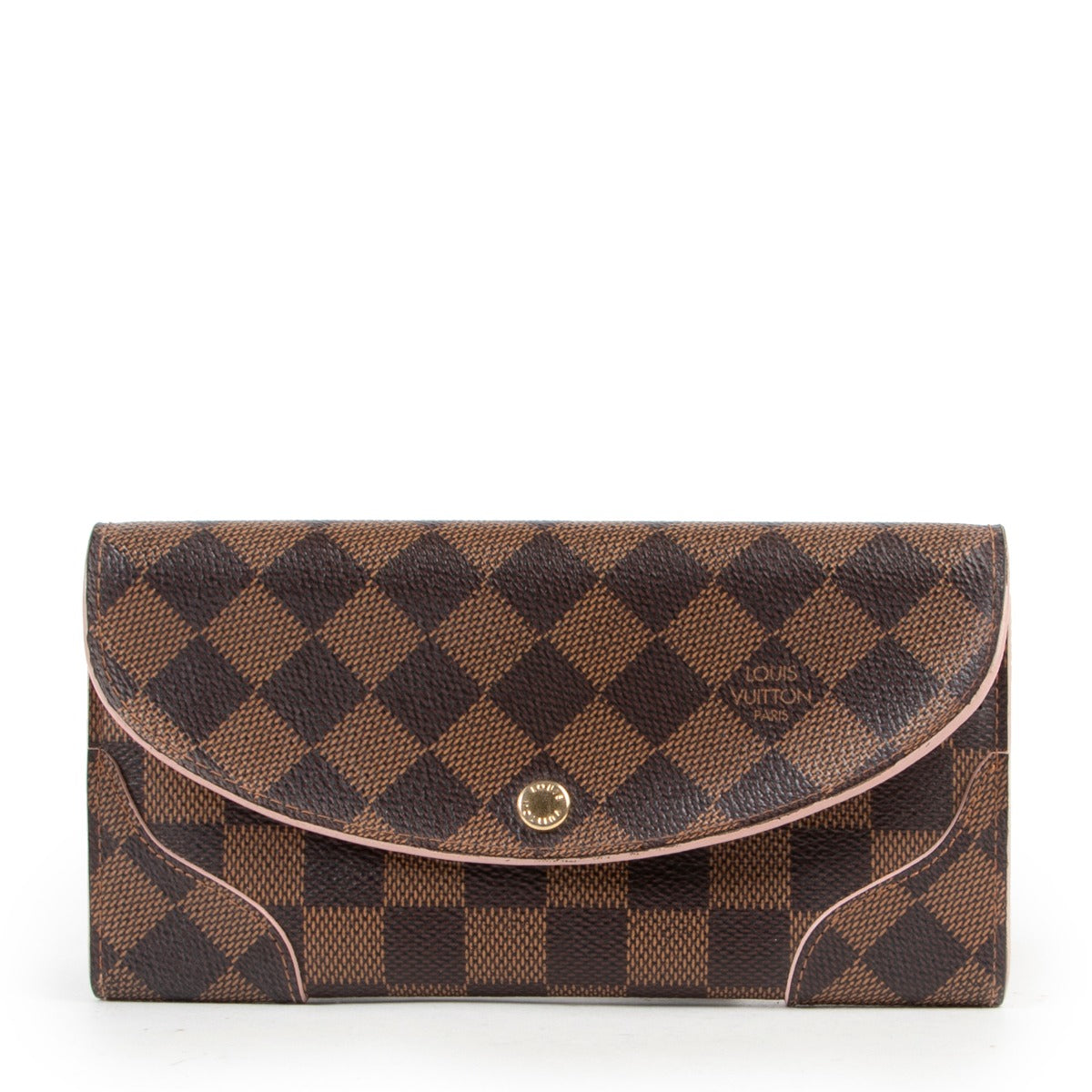 Buy and sell your authentic designer accessories such as this Louis Vuitton Damier Canvas Caissa Rose Ballerine Wallet only online at Labellov secondhand luxury in Antwerp.