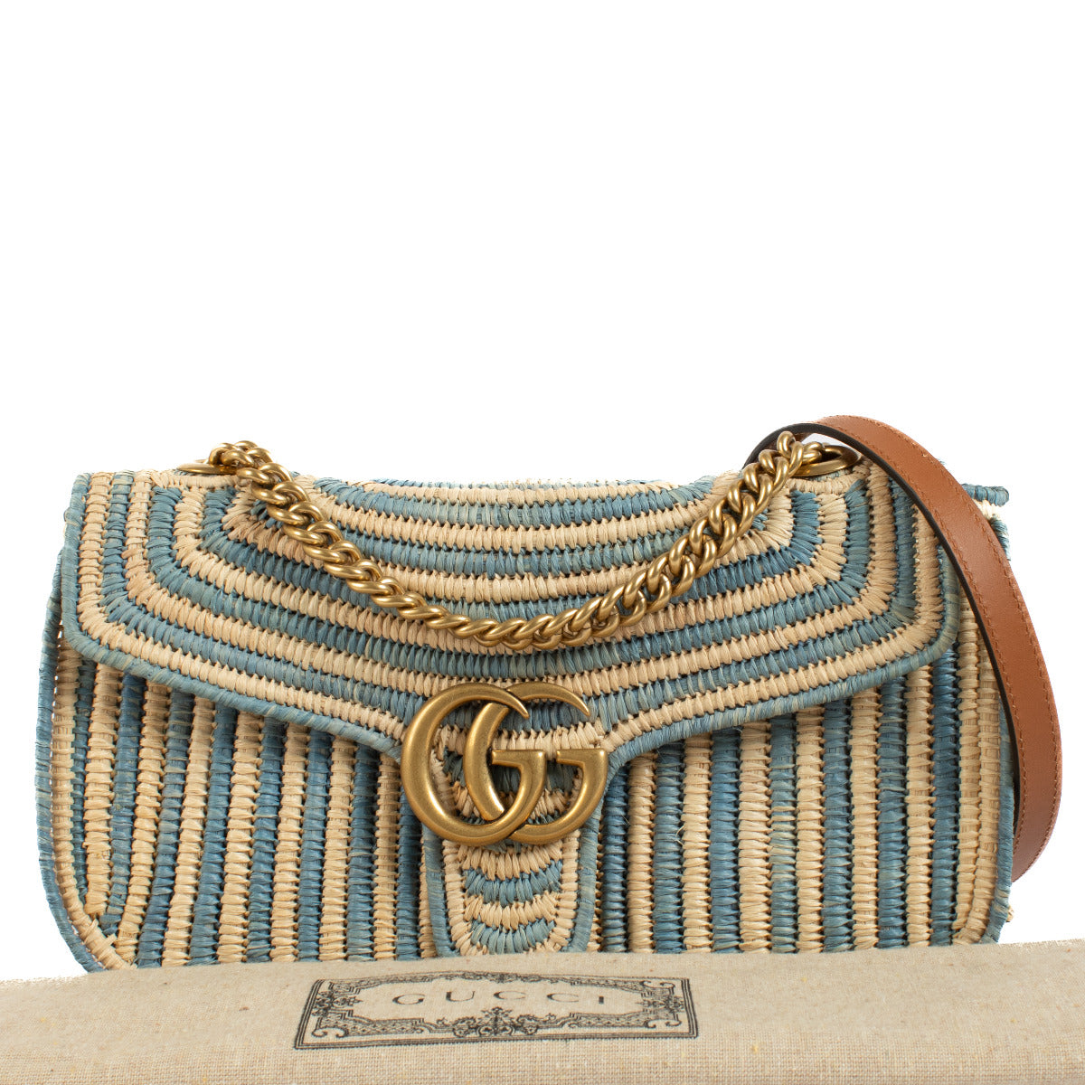 Koop preloved Gucci Beige Raffia GG Marmont Shoulder Bag met grote korting en in soldenprijzen bij Labellov luxe in Antwerpen en een winkel in Knokke.