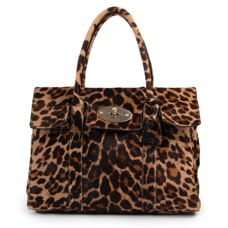 Shop safe online this Mulberry Leopard Bayswater Shoulder Bag at the right price.