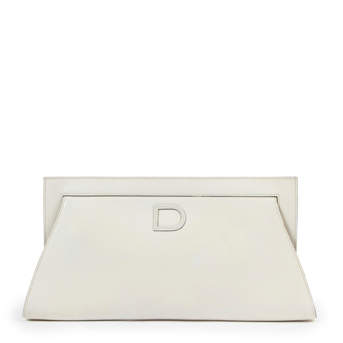 Delvaux white leather clutch in good condition on Labellov website