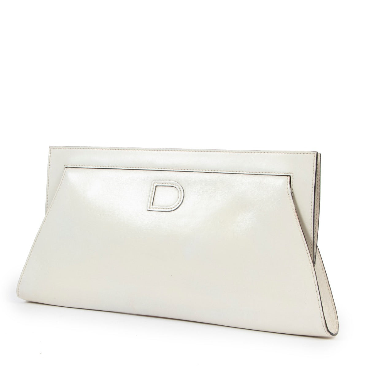 Delvaux White leather clutch for sale on Labellov Luxury vintage site