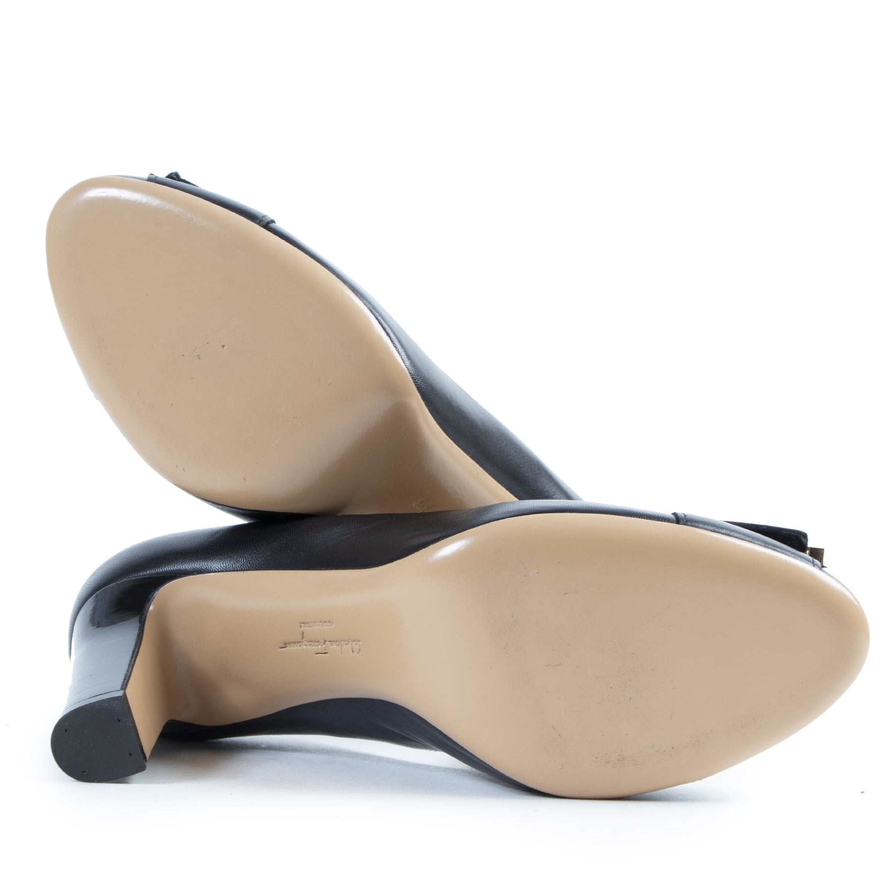 Authentic secondhand Salvatore Ferragamo Black Heels - Size 36,5 designer shoes fashion luxury vintage webshop safe secure online shopping
