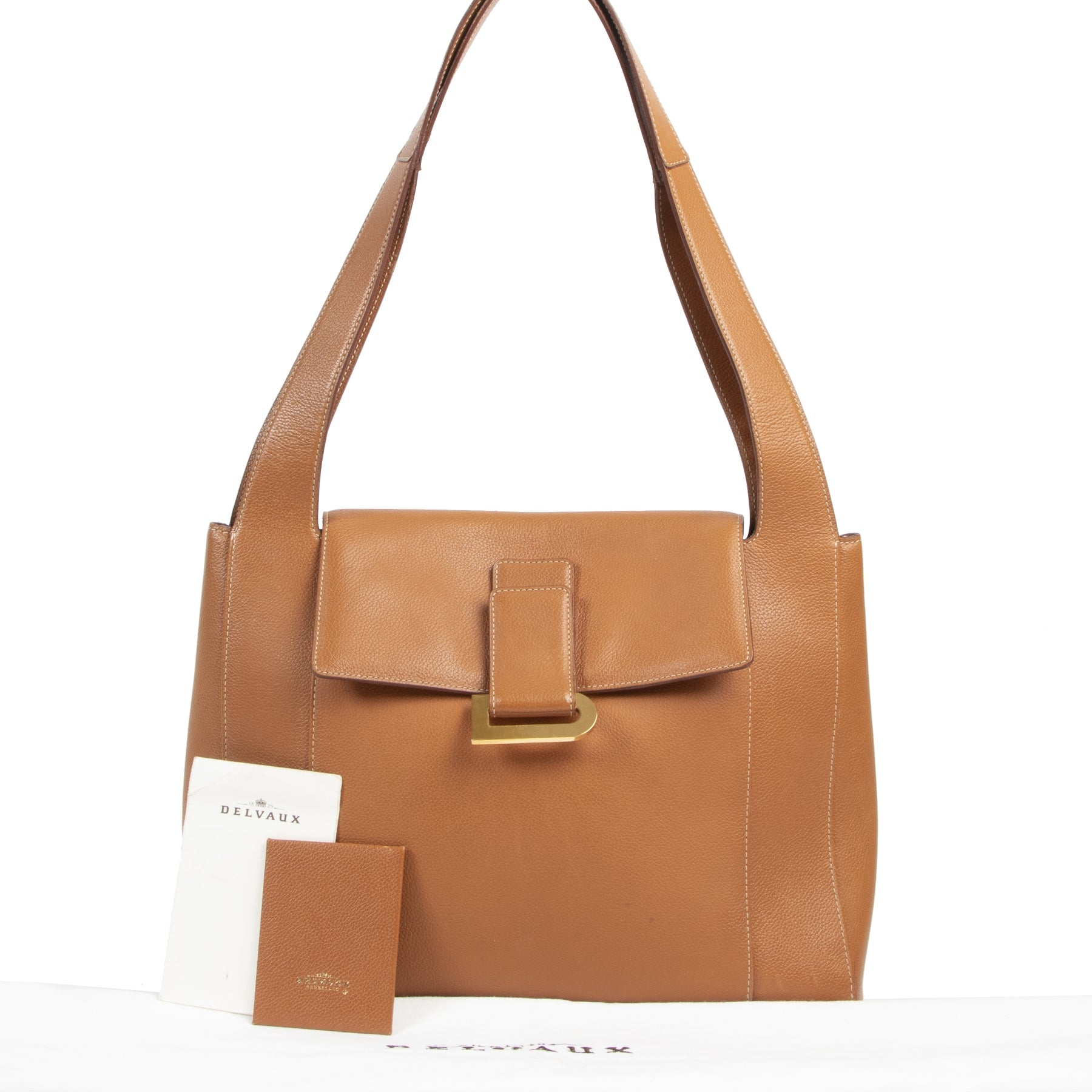 Koop veilig en makkelijk uw Delvaux Flambeau Trotteur Fauve Shoulder Bag