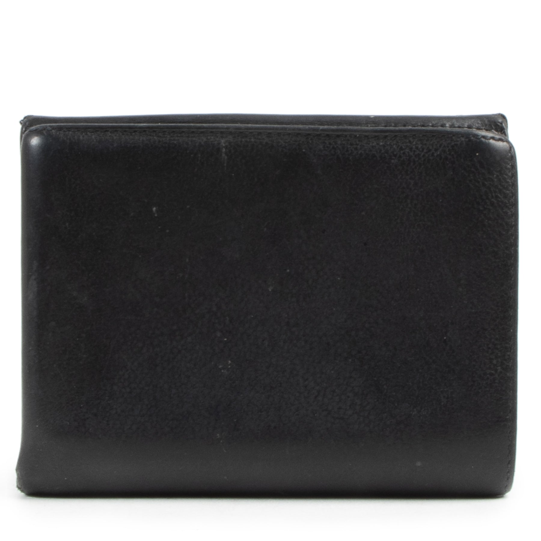 Buy this authentic second-hand vintage Delvaux Black Leather Wallet at online webshop LabelLOV. Safe and secure shopping. Koop deze authentieke tweedehands vintageDelvaux Black Leather Wallet bij online webshop LabelLOV.