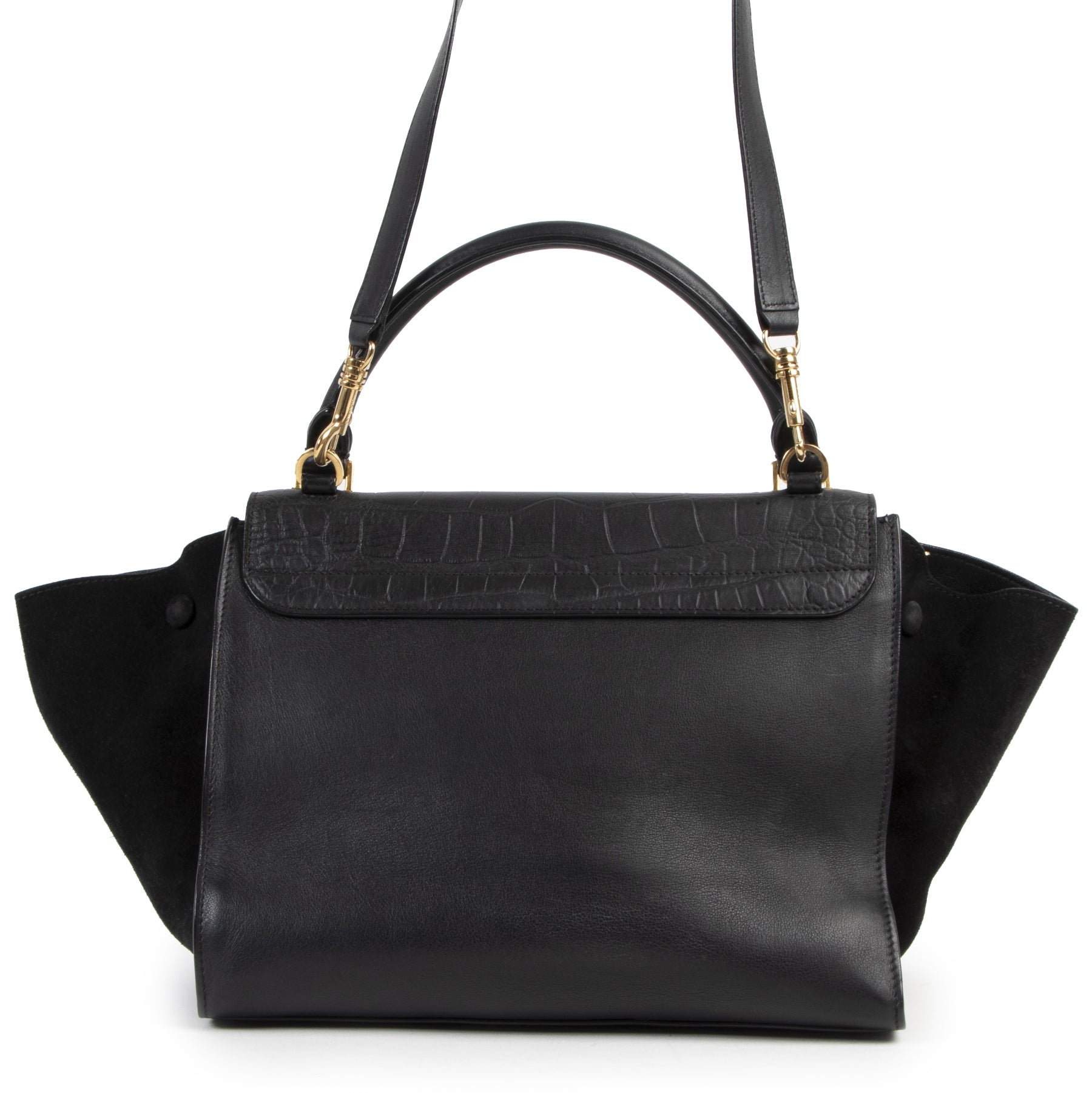 Buy this authentic second-hand vintage Celine Medium Black Trapeze Bag at online webshop LabelLOV. Safe and secure shopping. Koop deze authentieke tweedehands vintage Celine Medium Black Trapeze Bag bij online webshop LabelLOV.