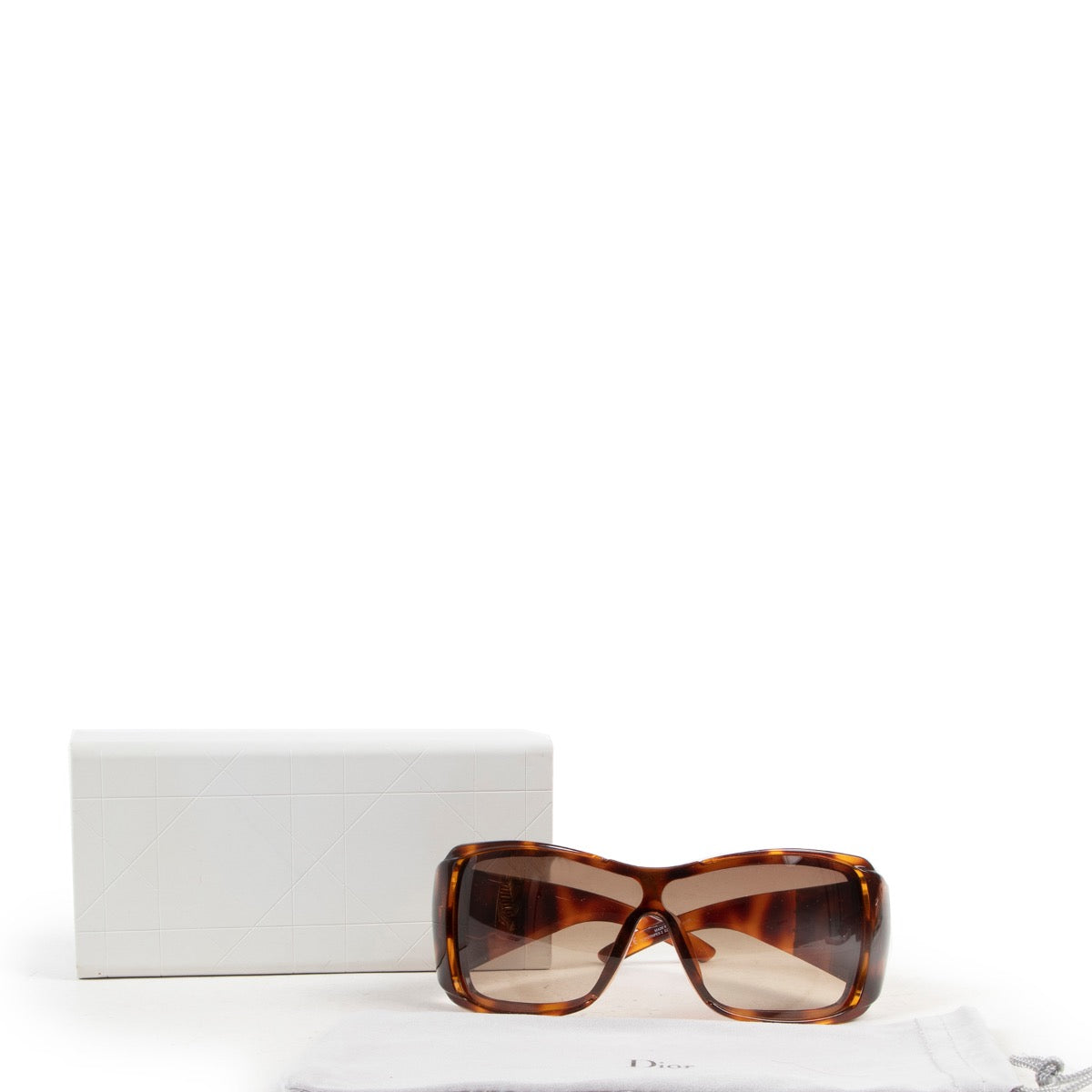 Buy online Christian Dior Tortoise Brown Sunglasses in a safe way. Shop online Christian Dior Tortoise Brown Sunglasses safely. Buy authentic second hand Christian Dior Tortoise Brown Sunglasses online in a safe way.