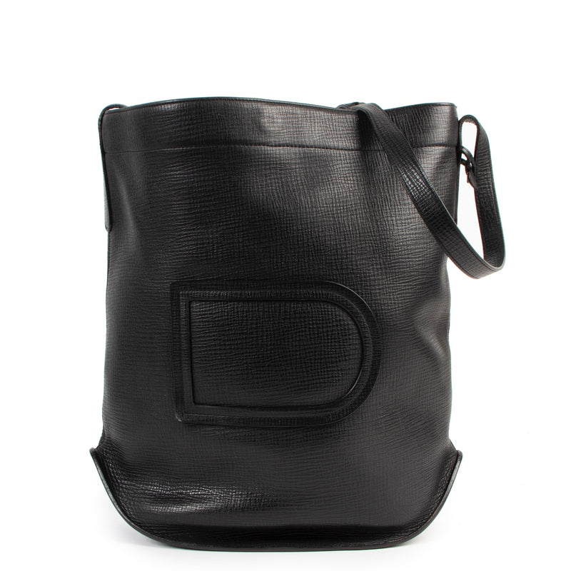 Shop safe online at Labellov in Antwerp this 100% authentic second hand Delvaux Black Le Pin Crossbody Bag