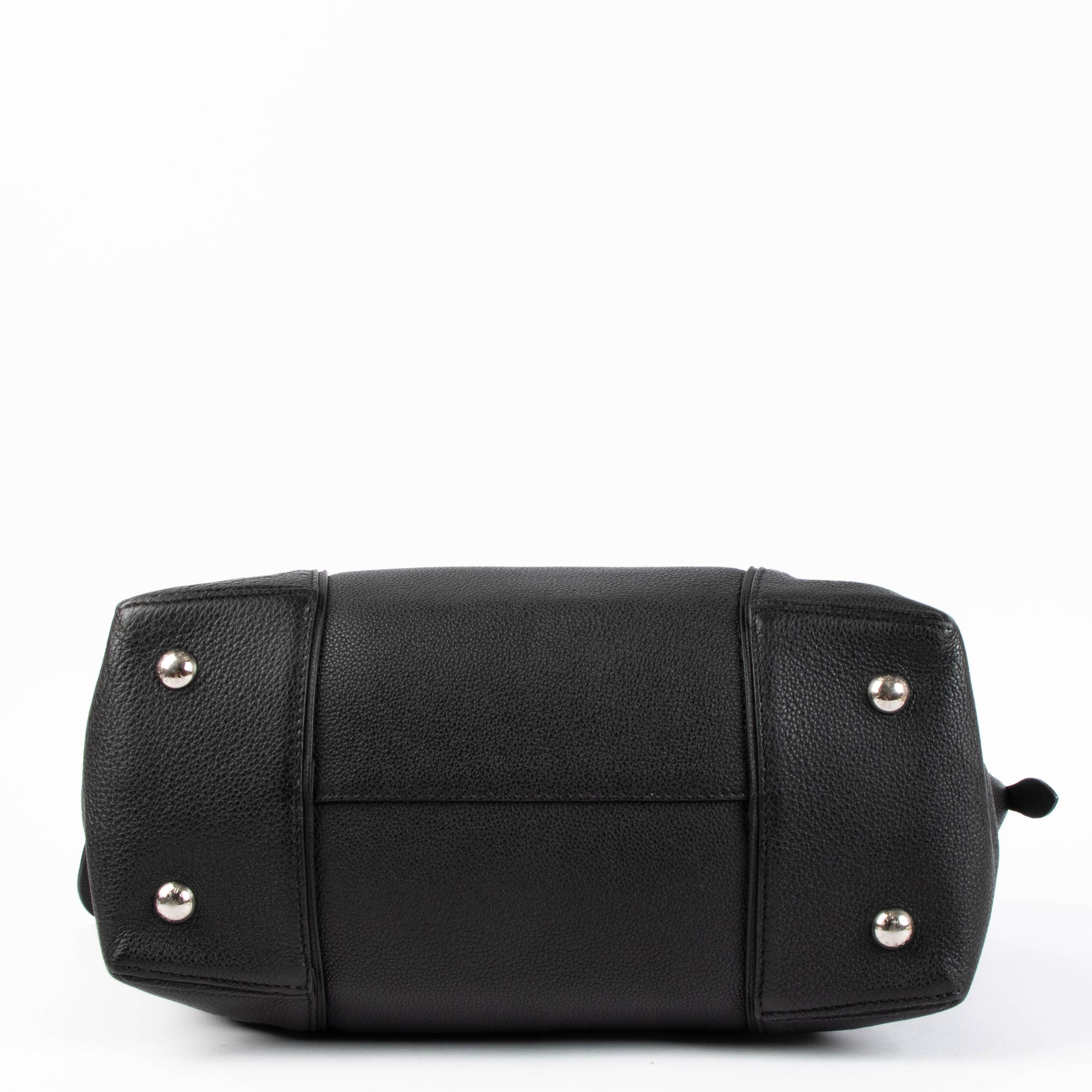 Shop the authentic Louis Vuitton Black Veau Cashemire Soft Lockit MM second hand on Labellov.com