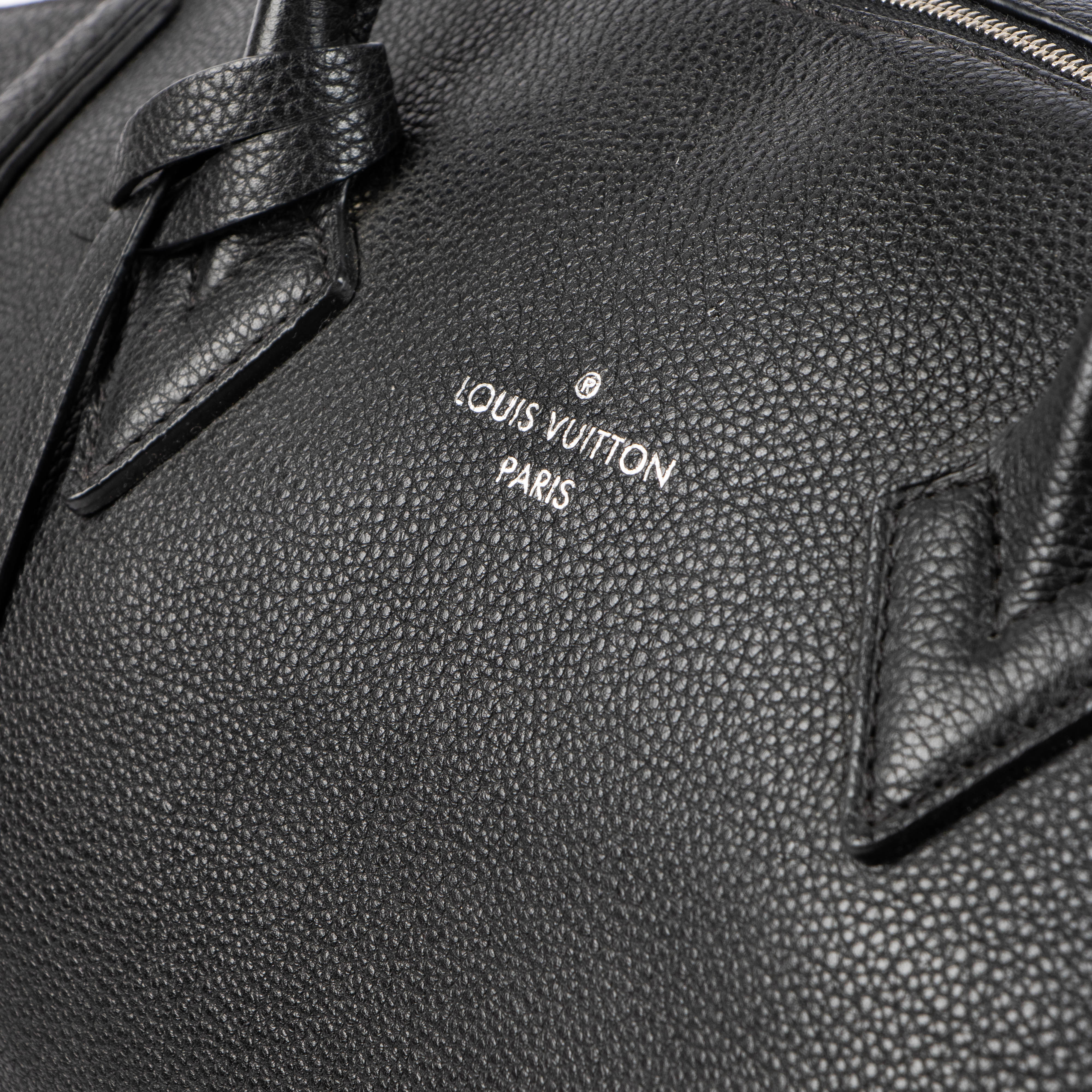 Louis Vuitton Black Veau Cashemire Soft Lockit MM – Labellov