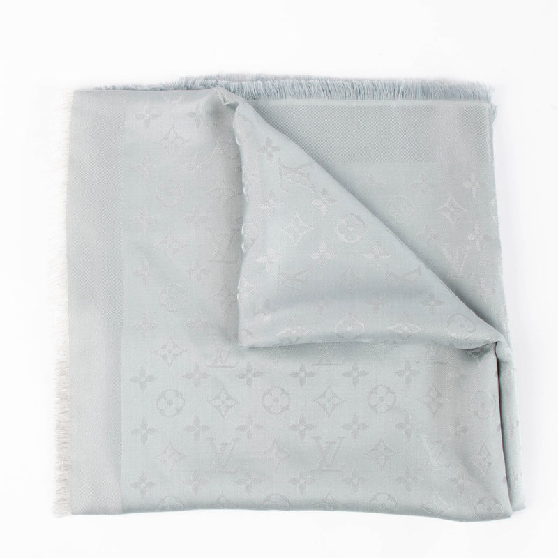 Shop authentic Louis Vuitton Monogram Shine Shawl on Labellov.com.