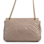 Authentieke Tweedehands Gucci Taupe Matelassé GG Marmont Shoulder Bag juiste prijs veilig online shoppen luxe merken webshop winkelen Antwerpen België mode fashion