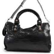 We buy and sell your authentic designer bags for the best price at Labellov vintage