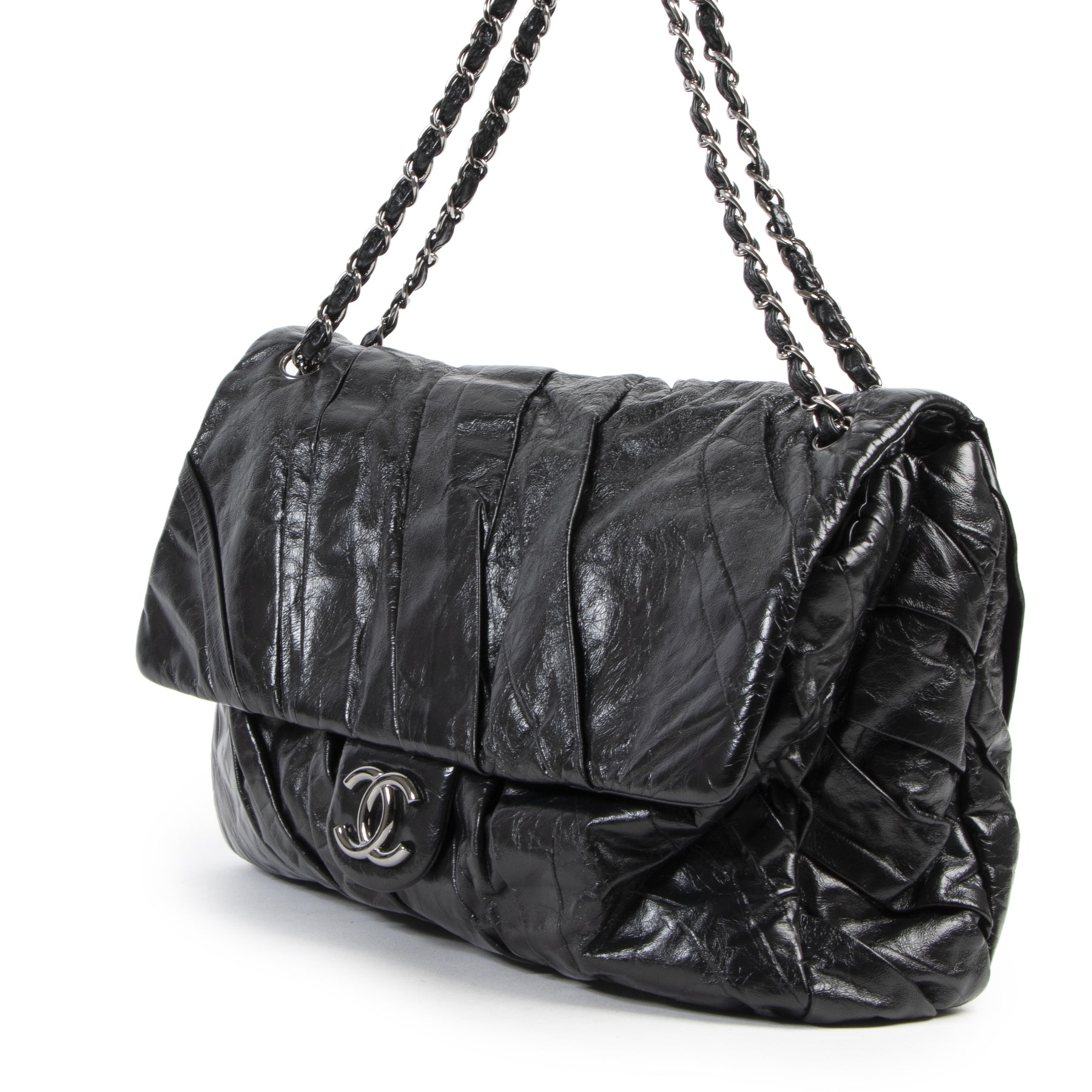 We buy and sell your authentic designer Chanel Black Leather Shoulder Bag