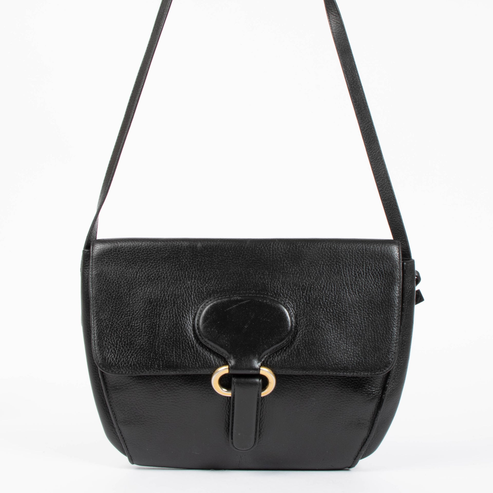 Shop this authentic delvaux black vintage Crossbody pre-loved on Labellov.com