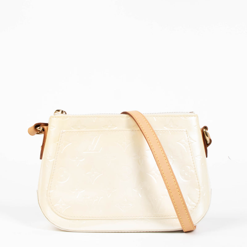 Shop this authentic louis vuitton beige Monogram Vernis Crossbody pre-loved on Labellov.com