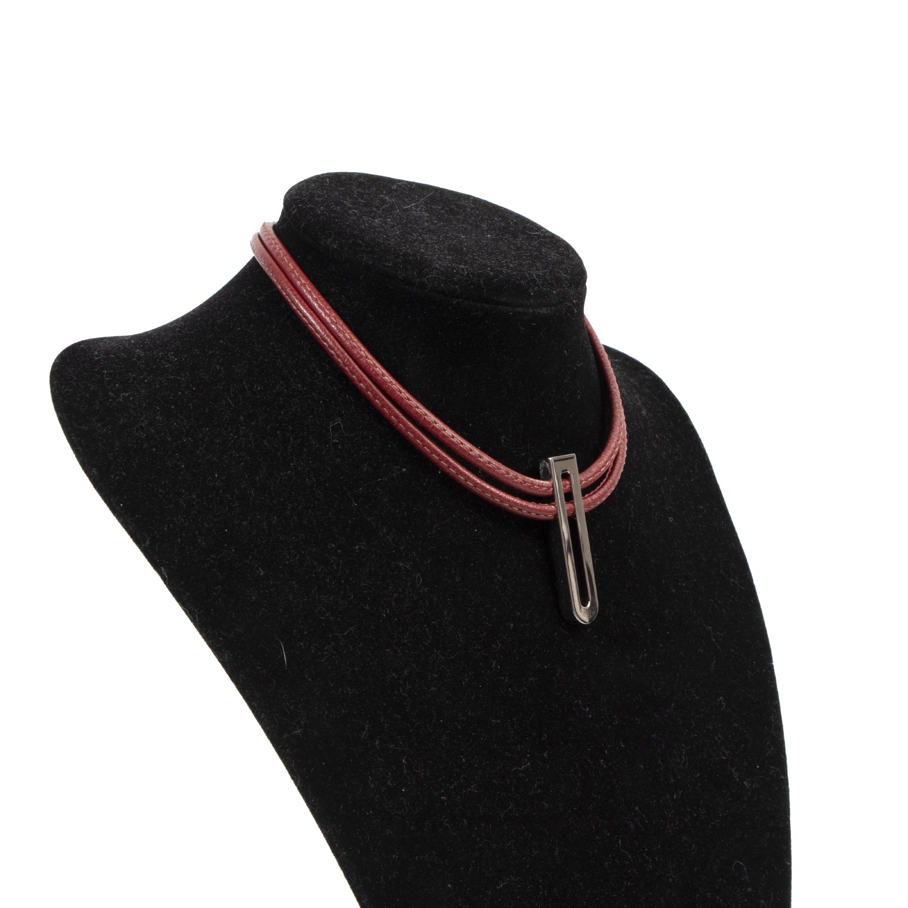 Delvaux Red Leather Necklace kopen en verkopen aan de beste prijs