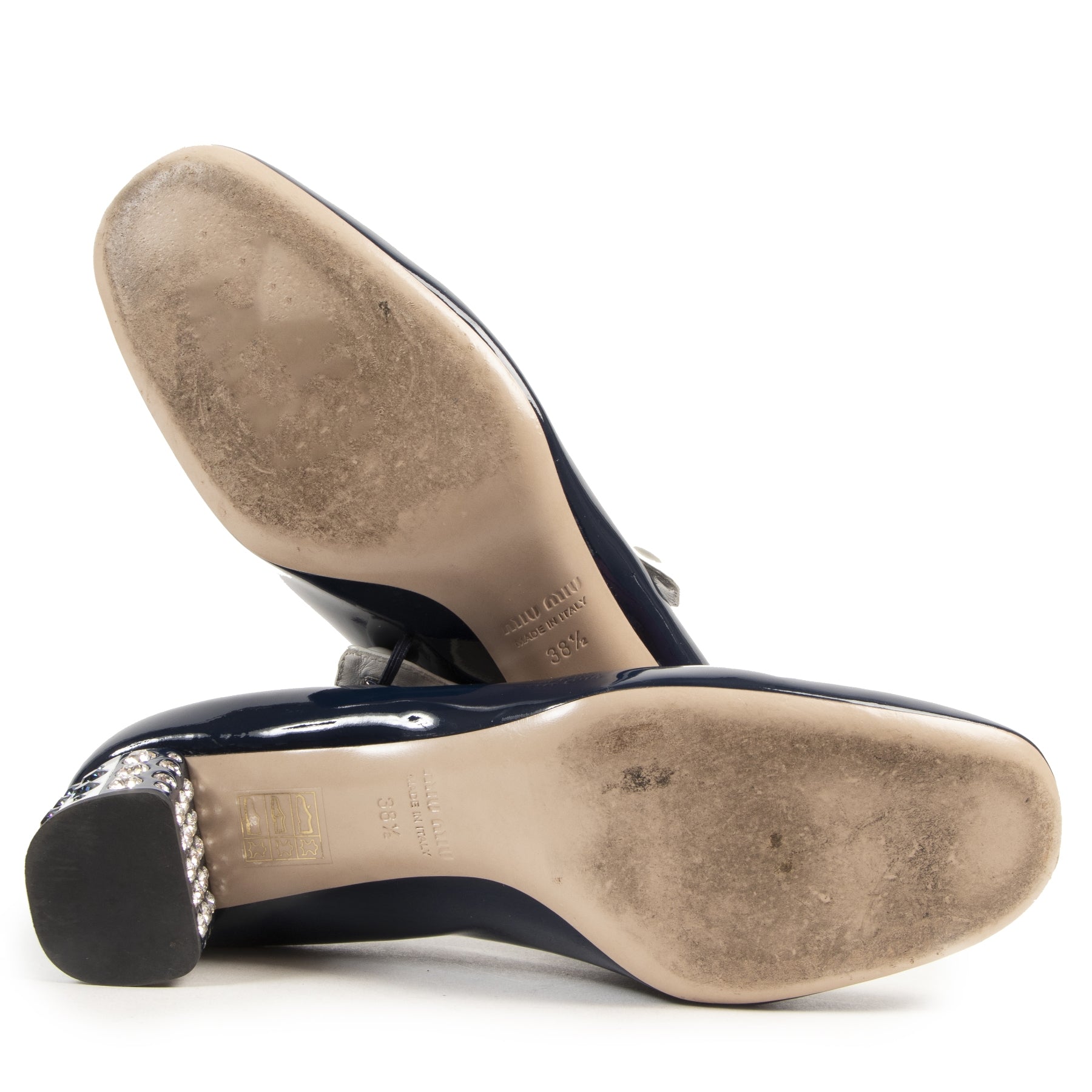 Miu Miu Blue Patent Mary-Jane Pumps te koop bij Labellov tweedehands luxe in Antwerpen