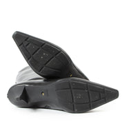 Acheter d'authentiques bottines Prada d'occasion à bon prix chez LabelLOV.