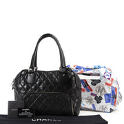 Chanel Black Quilted Leather New York Tote. Authentieke tweedehands Chanel handtassen bij LabelLOV Antwerpen. Authentique seconde-main luxury en ligne webshop LabelLOV. Authentic preloved Chanel handbags at LabelLOV Antwerp.