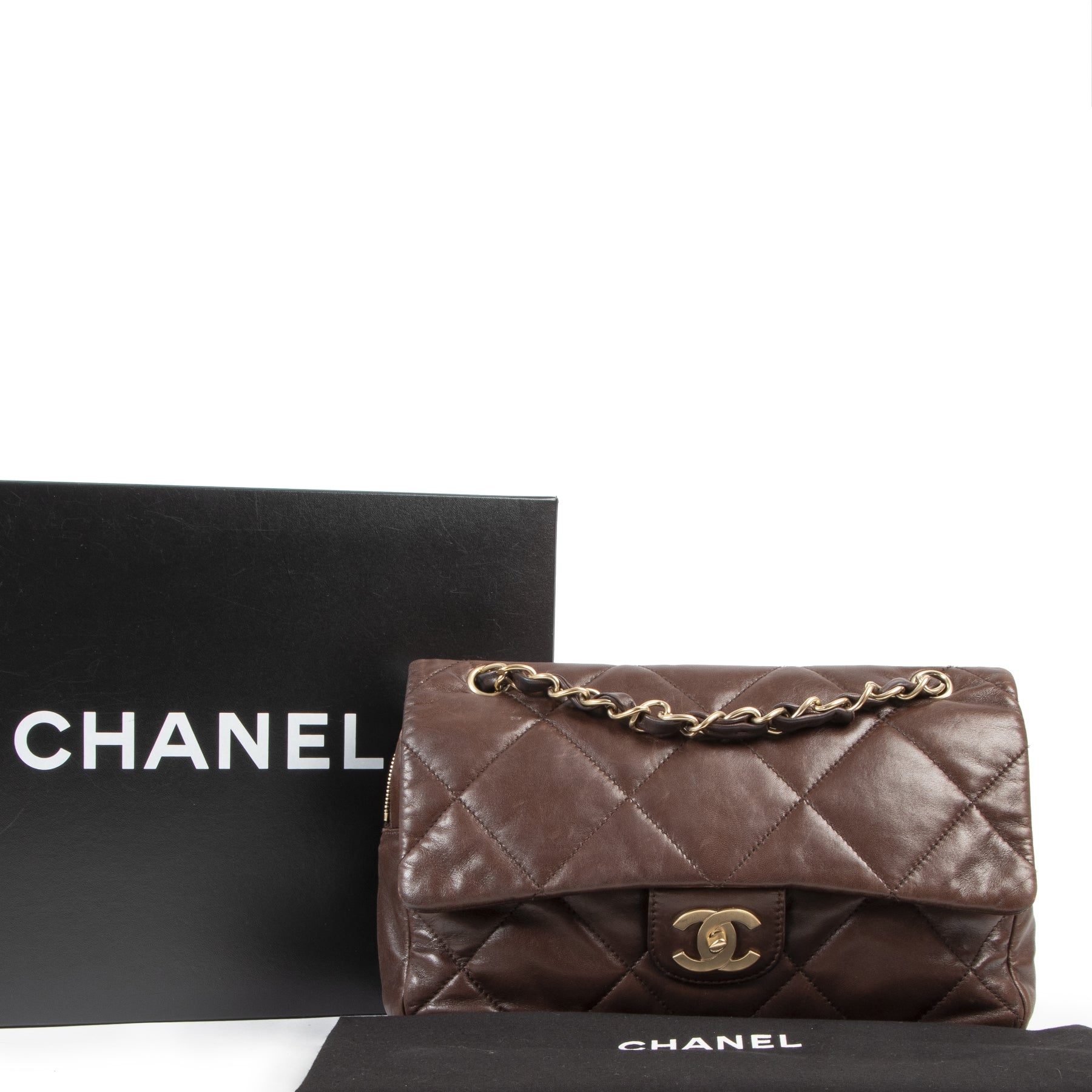 Chanel Brown Lambskin Leather Flapbag aan de juiste prijs online in alle veiligheid bij Labellov tweedehands authentieke luxe merken Antwerpen mode