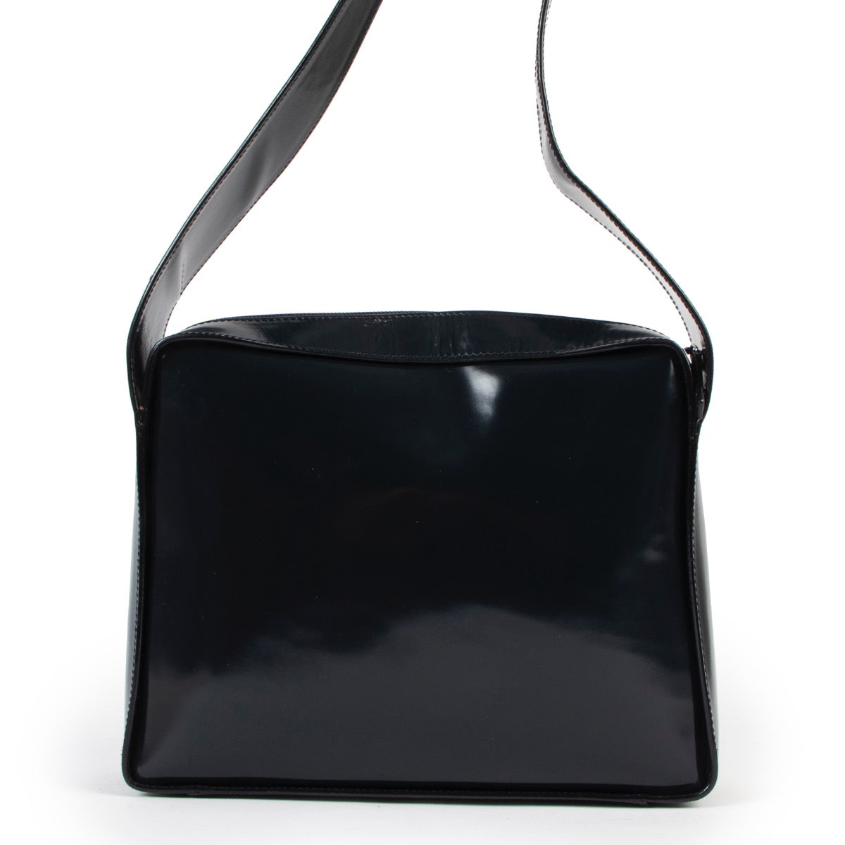 Authentic second hand Gucci 0013032 Vintage Petrol Polished Leather Shoulder Bag at Labellov in Antwerp, in very good condition.