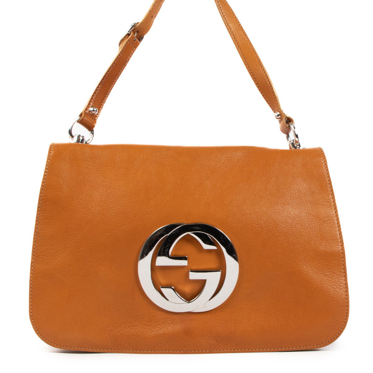 Gucci Cognac Leather Blondie Medium Shoulder Bag for the best price at Labellov secondhand luxury in Antwerp. We buy and sell your authentic designer bags for the best price.