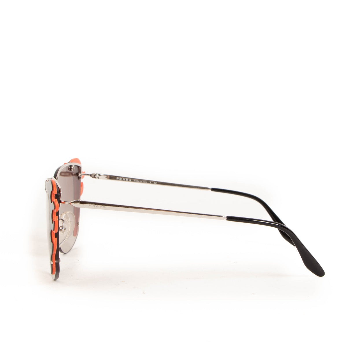 Shop safe online at Labellov in Antwerp, Brussels and Knokke these 100% authentic second hand Prada Black Flame Cat-eye Sunglasses