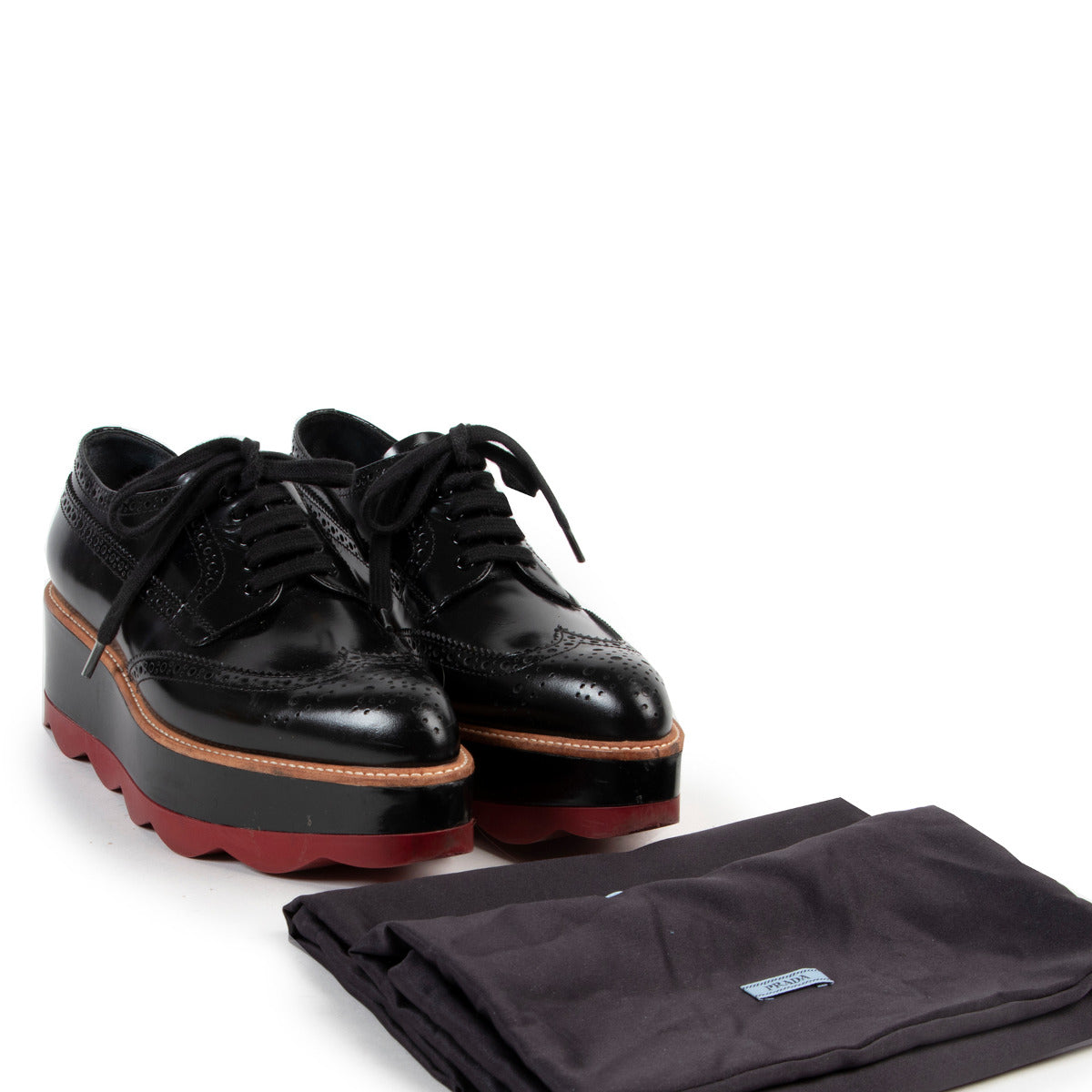 Derbies compensées Prada noires - taille 37
