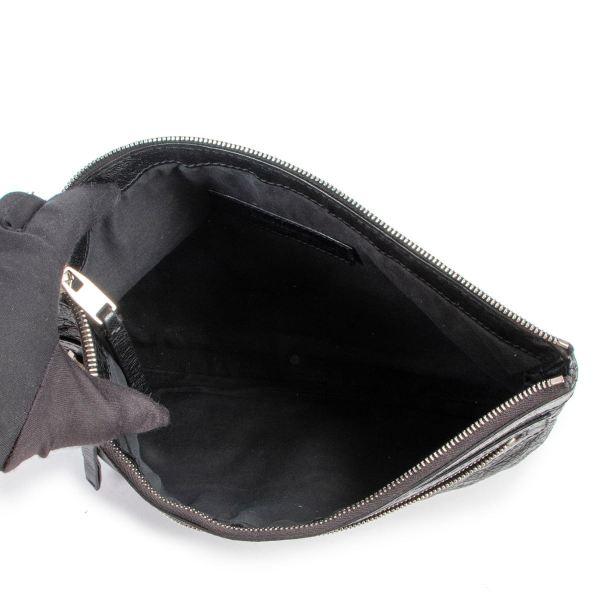 No fake designer clutch now online for sale on Labellov Antwerp