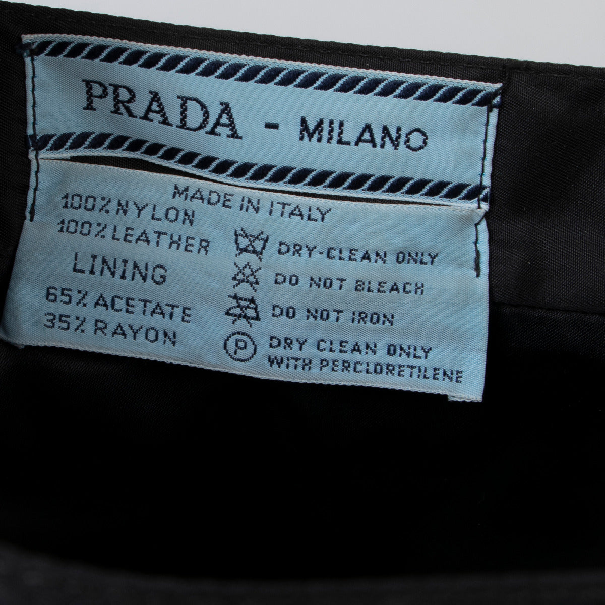 Jupe Prada en nylon noir avec ceinture - taille M