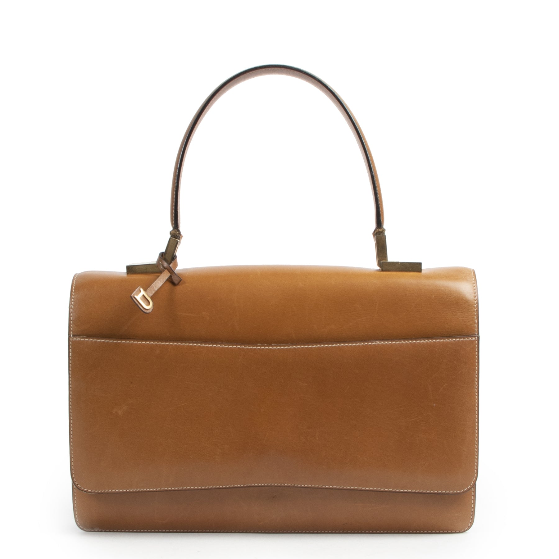 Delvaux Camel Top Handle Bag. Authentieke tweedehands Delvaux handtassen bij LabelLOV Antwerpen. Authentique seconde-main luxury en ligne webshop LabelLOV. Authentic preloved Delvaux handbags at LabelLOV Antwerp.