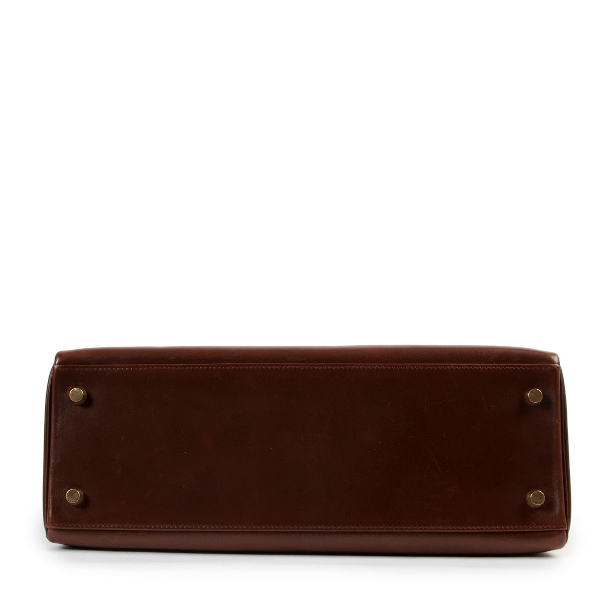 Hermès Kelly 32 Noisette Brown at Labellov online or in store available for a reasonable price and in good condition. Get them now!