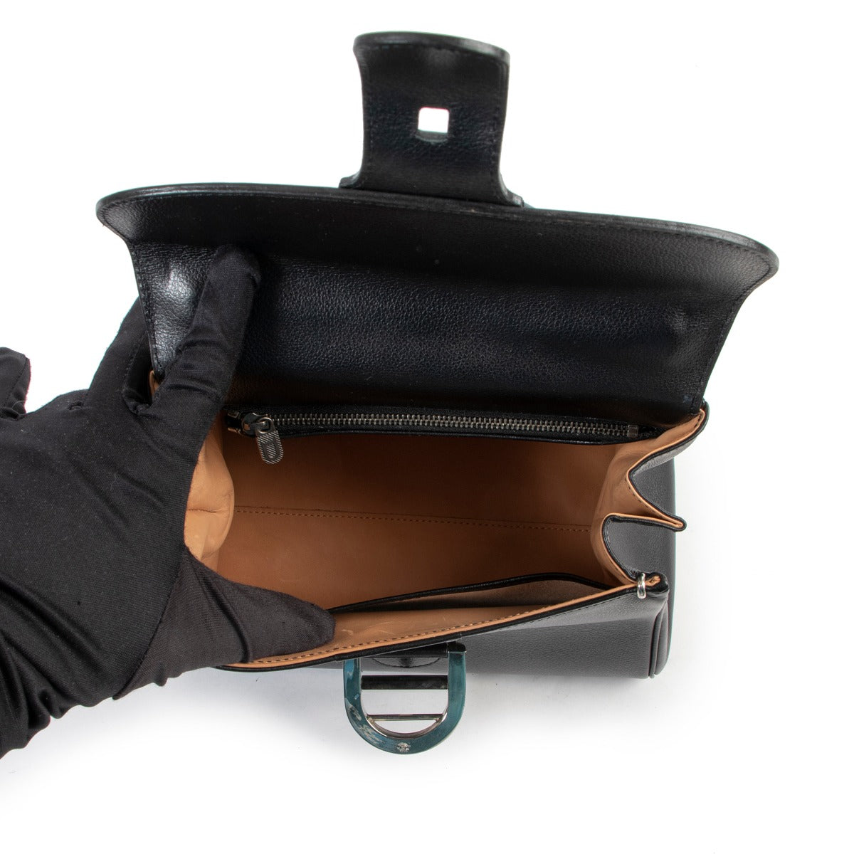 Delvaux Black Brillant PHW PM at Labellov online or in store available for a reasonable price and in good condition. Get them now!