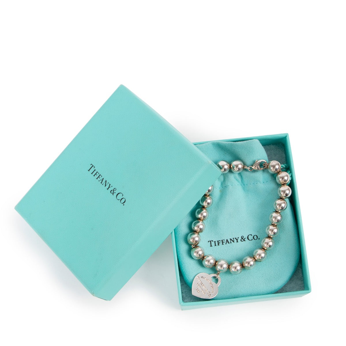 Shop safe online at Labellov in Antwerp this 100% authentic second hand Tiffany & Co Silver Heart Charm Bracelet