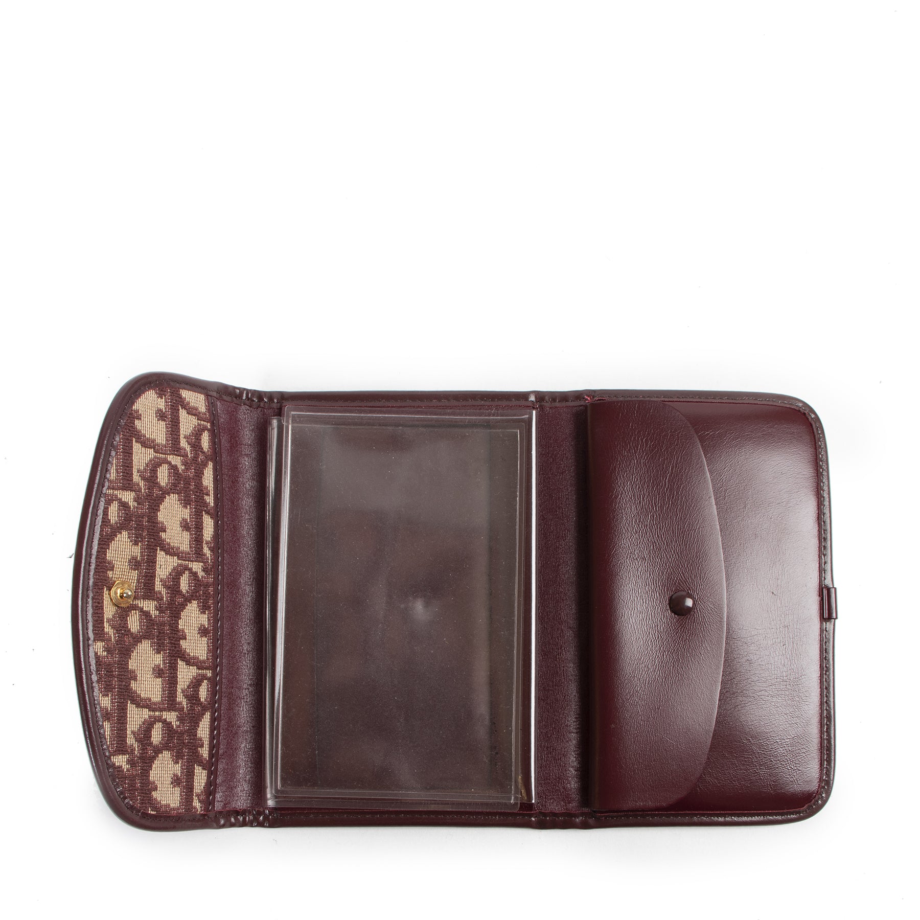 Dior Bordeaux Oblique-Jacquard Passport Holder kopen en verkopen aan de beste prijs bij Labellov