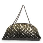 Authentieke Tweedehands Chanel Gold Quilted Patent Leather Mademoiselle Bag juiste prijs veilig online shoppen luxe merken webshop winkelen Antwerpen België mode fashion