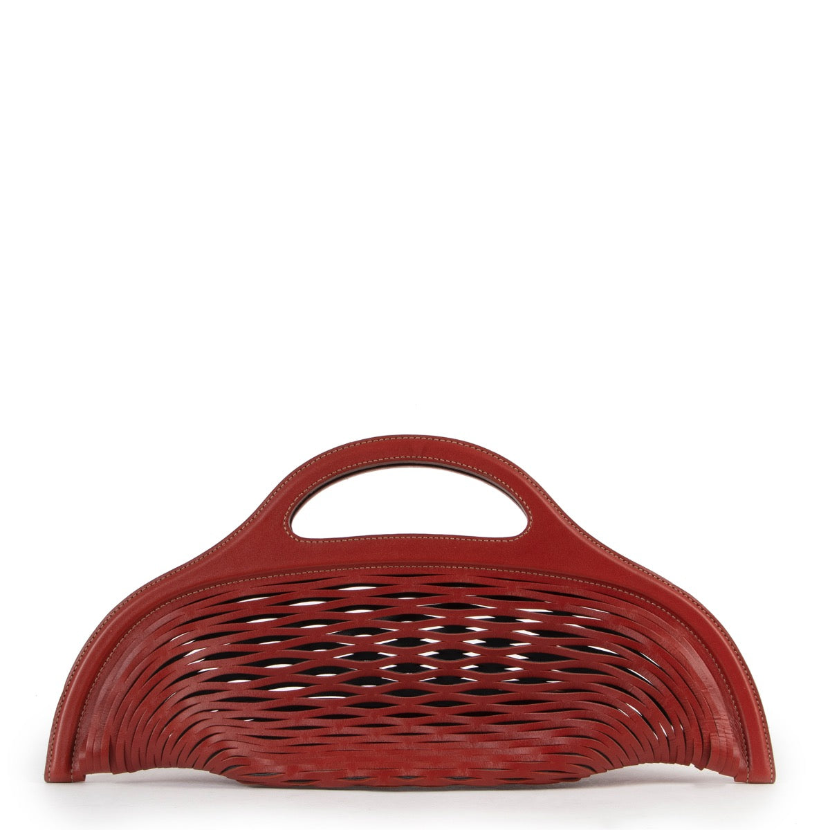 Shop safe online 100% authentic second hand Delvaux Red Limited Edition Kaisin Basket Bag in very good, excellent condition at the right price at Labellov in Antwerp.