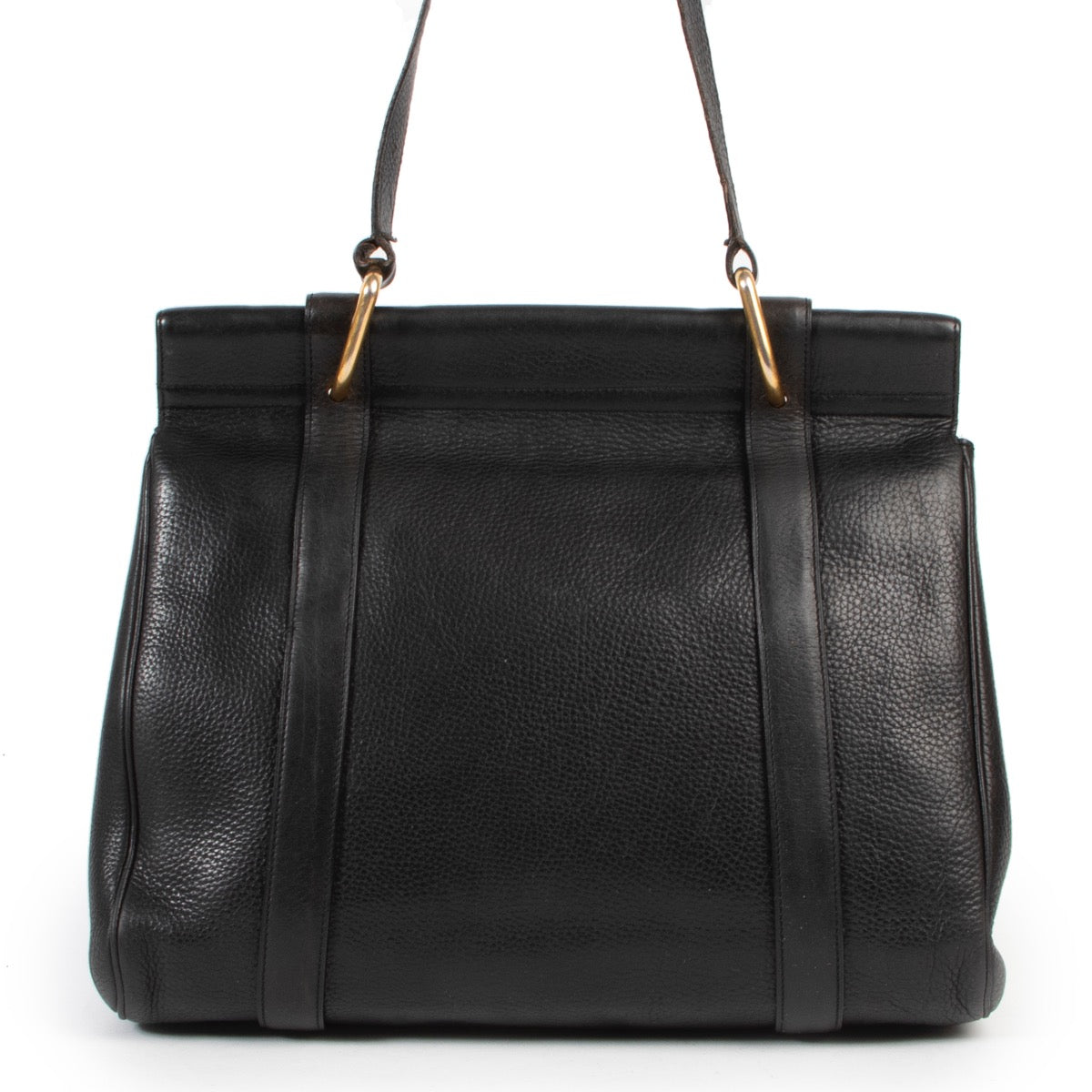 Achetez en ligne en toute sécurité ce sac Delvaux second main en cuir noir.