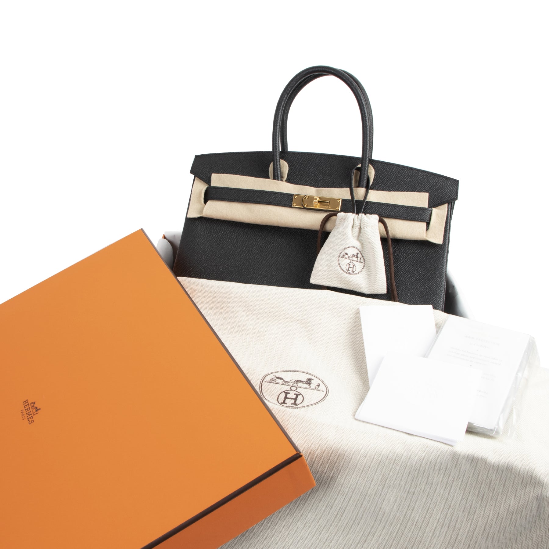 Bent u op zoek naar een authentieke designer handtas? We kopen en verkopen uw designer items online.