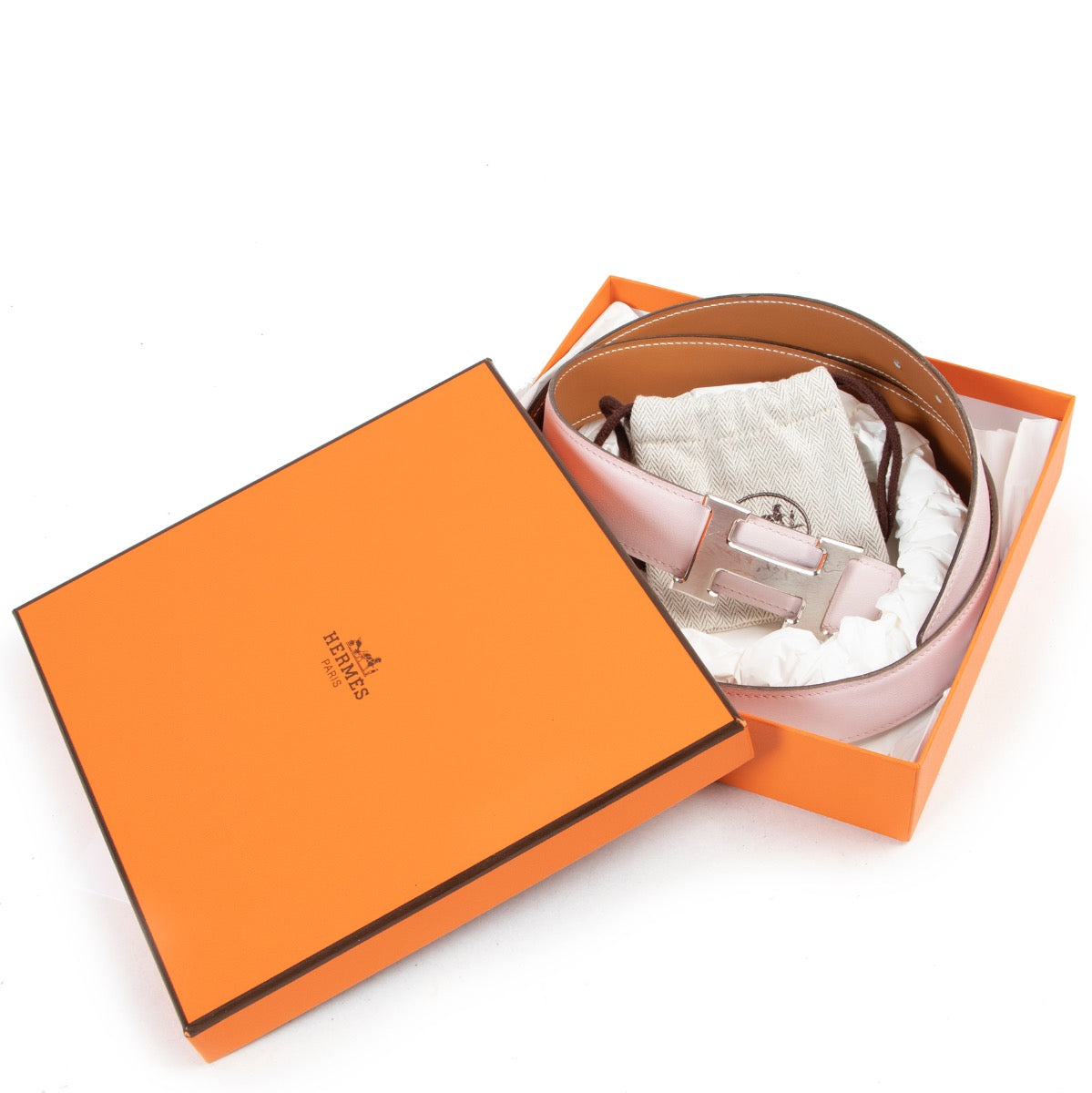 Buy online Hermès Pink/Brown Reversible Constance Belt - Size 90 in a safe way. Shop online Hermès Pink/Brown Reversible Constance Belt - Size 90 safely. Buy vintage Hermès Pink Costance Belt online in a safe way.