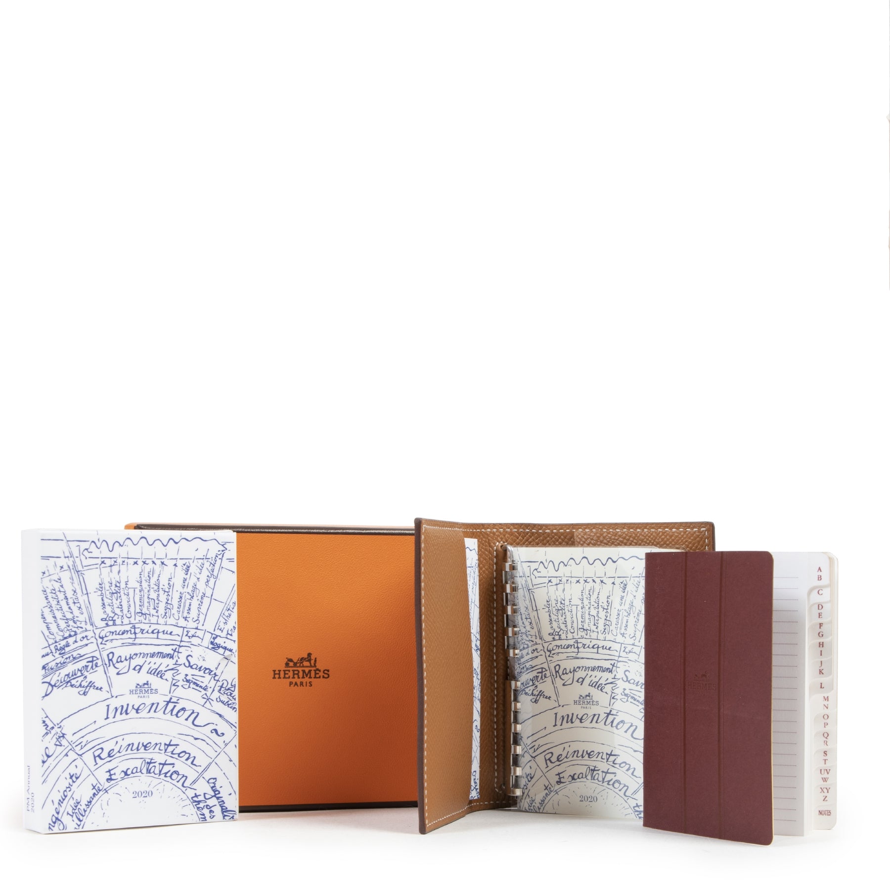 Hermès Brown Leather Mini Agenda. Authentieke tweedehands Hermès accessoires bij LabelLOV Antwerpen. Authentique seconde-main luxury en ligne webshop LabelLOV. Authentic preloved Hermès accessories at LabelLOV Antwerp.