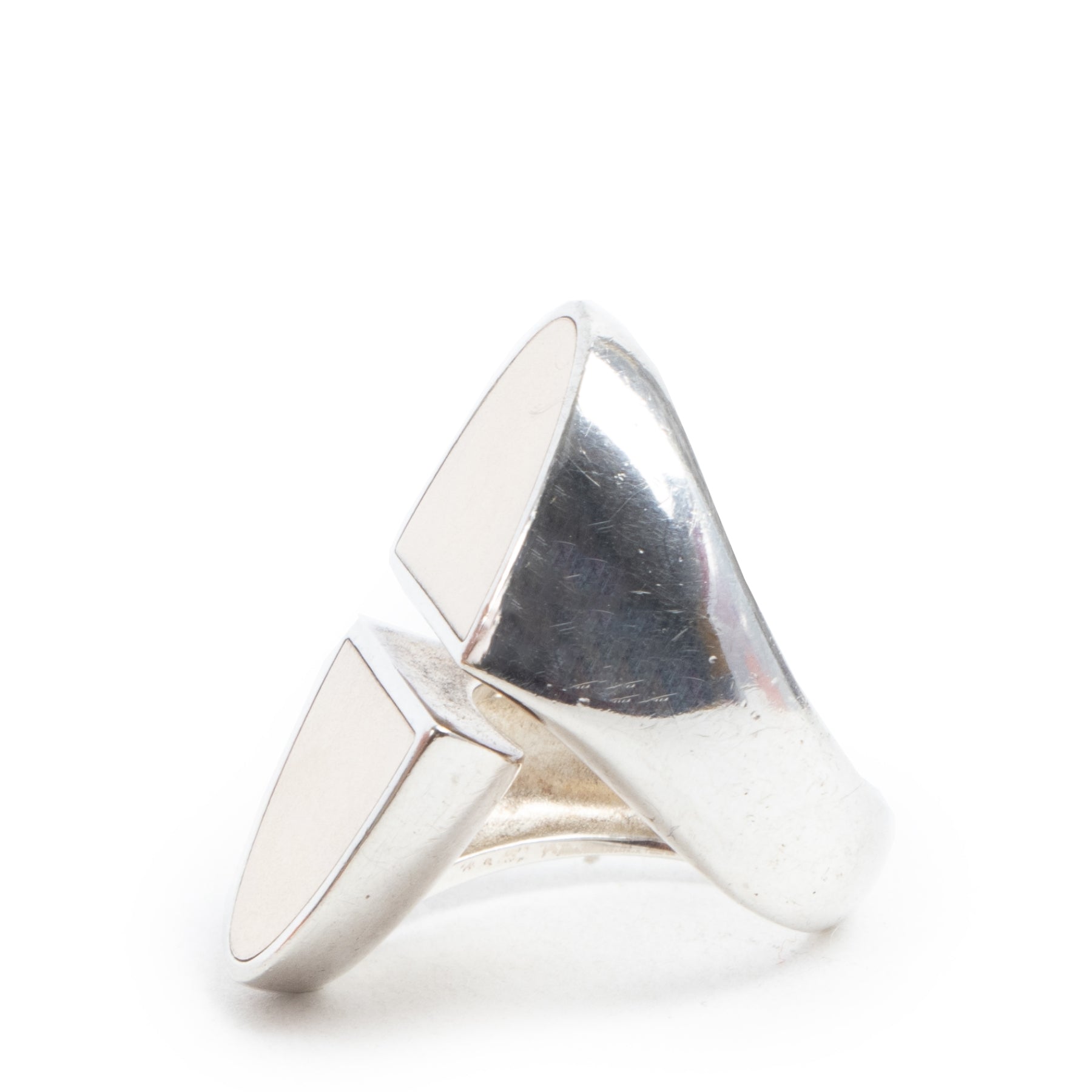 Authentieke tweedehands Hermès ringen en accessoires bij LabelLOV Antwerpen. Designer merken bij online webshop LabelLOV Antwerpen