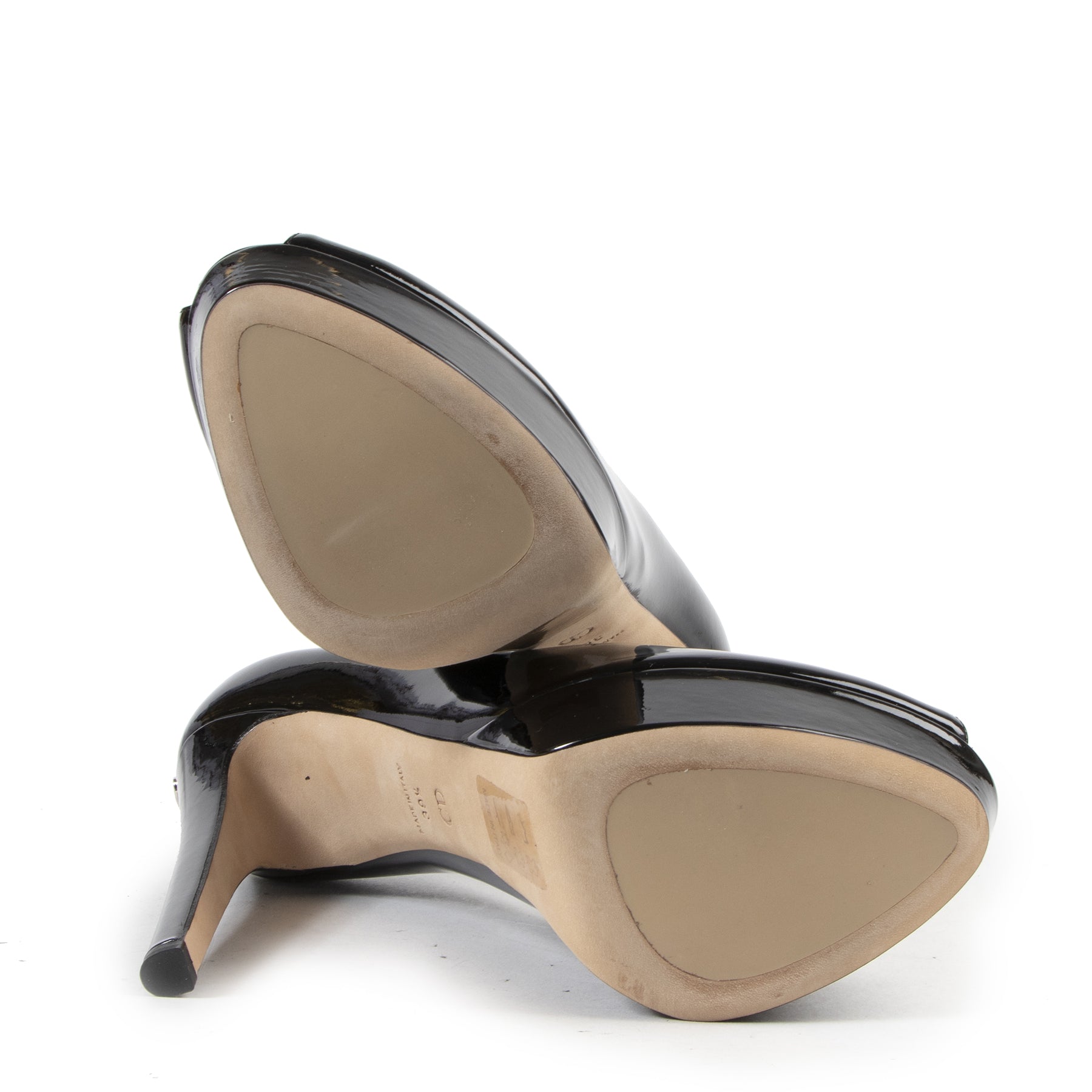 Christian Dior Black Patent Leather Platform Pumps aan de beste prijs bij Labellov tweedehands