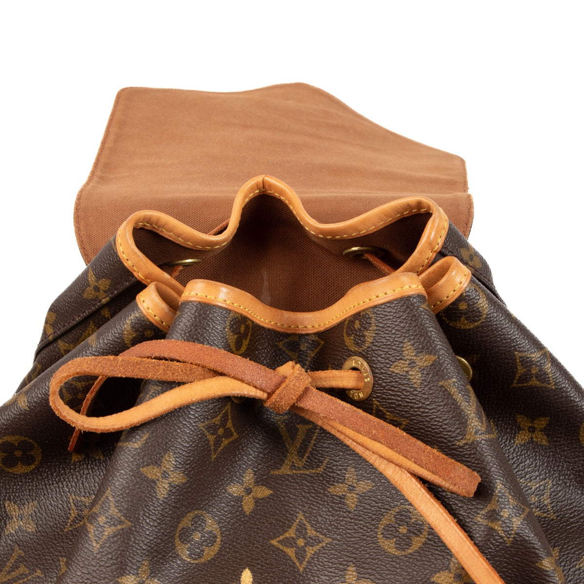 Shop 100% authentic second-hand Louis Vuitton Monogram Canvas Montsouris Backpack on Labellov.com