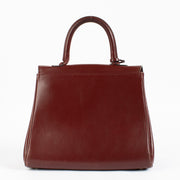 Shop safe online at Labellov in Antwerp, Brussels and Knokke this 100% authentic second hand Delvaux Burgundy MM Brillant
