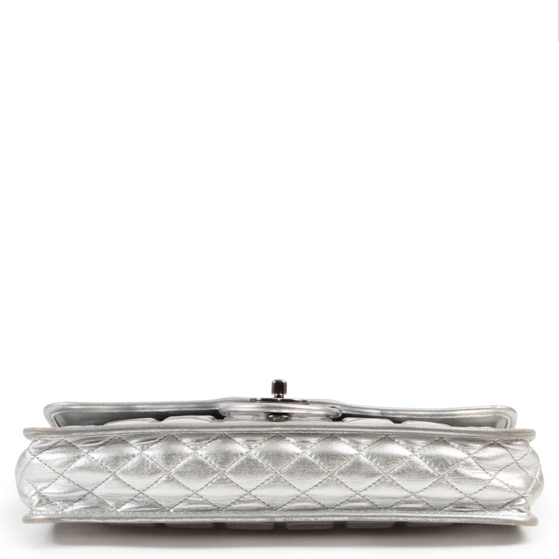 茶*様 Chanel Silver ヴィンテージバッグ Chanel Silver Leather Ice Cube Limited Edition Flap Bag – Labellov
